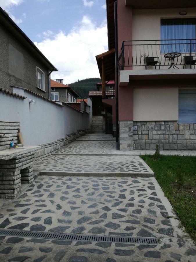 Къща Генчеви Hotel Сърница Екстериор снимка